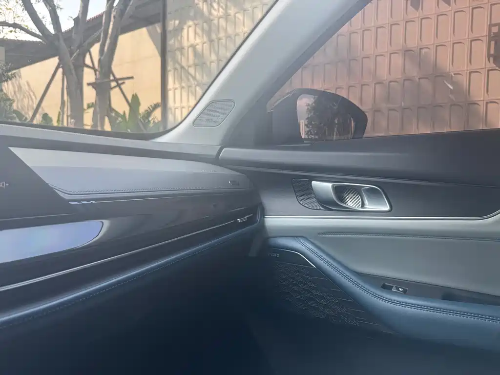 CHANGAN UNI K SMART IDD