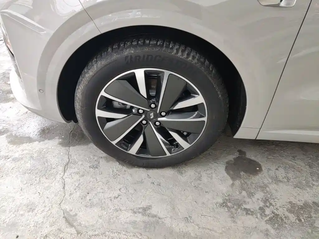 Li Auto Li L6 — миниатюра 23