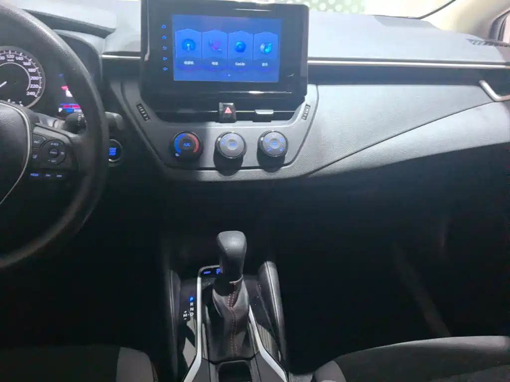 Toyota Corolla — миниатюра 13