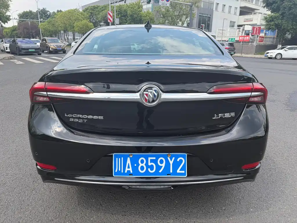 Buick LaCrosse — миниатюра 6