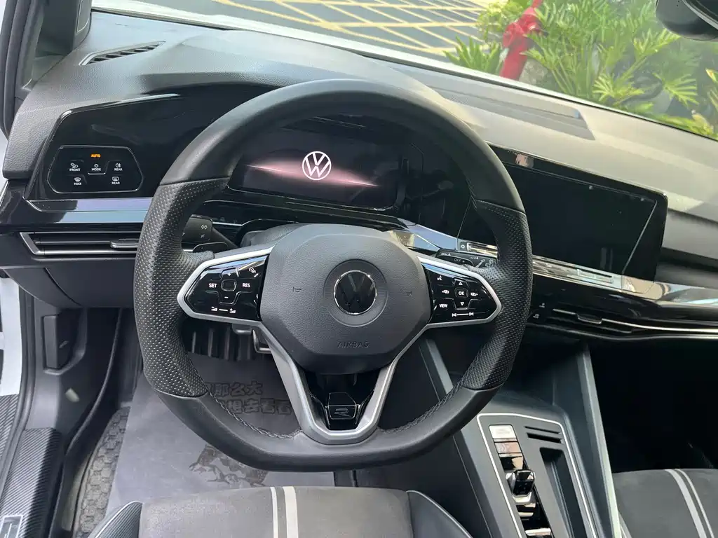 Volkswagen Golf — миниатюра 6