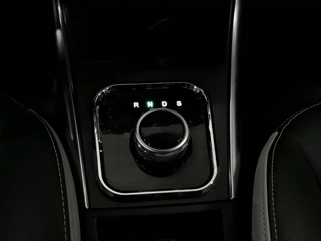 BAIC New Energy EC5 — миниатюра 13