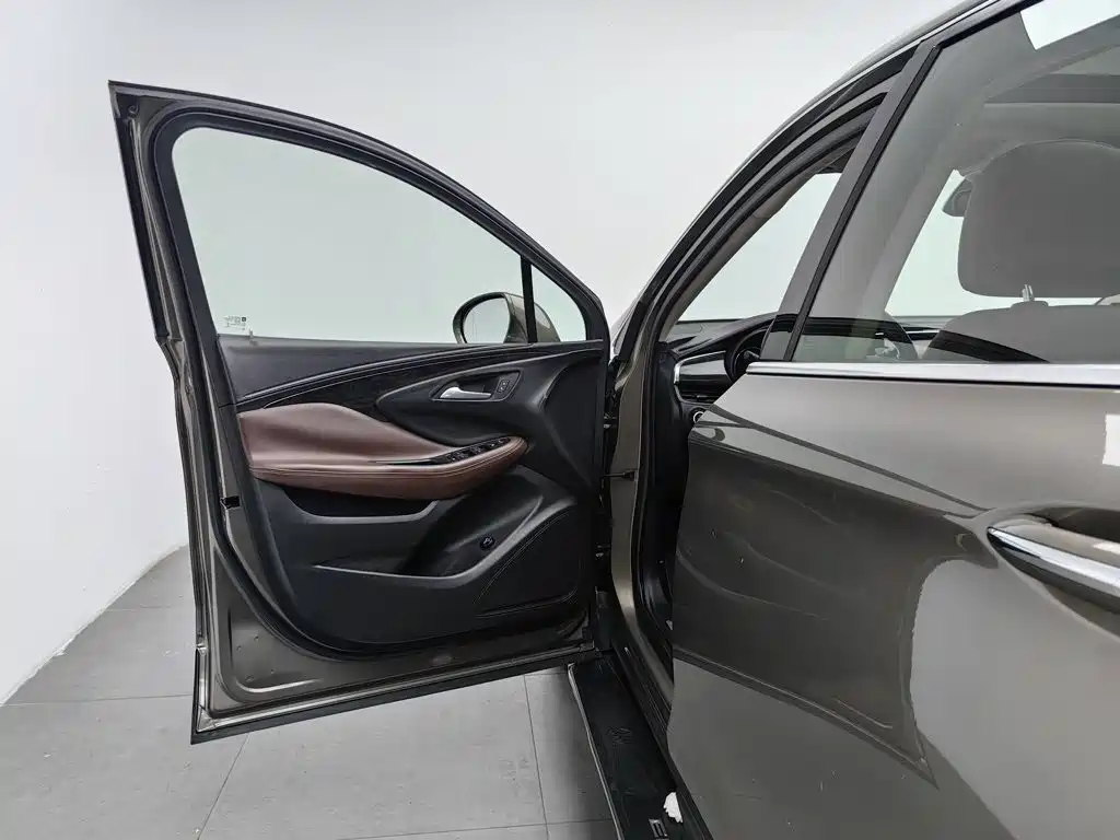 Buick Envision Plus — миниатюра 8