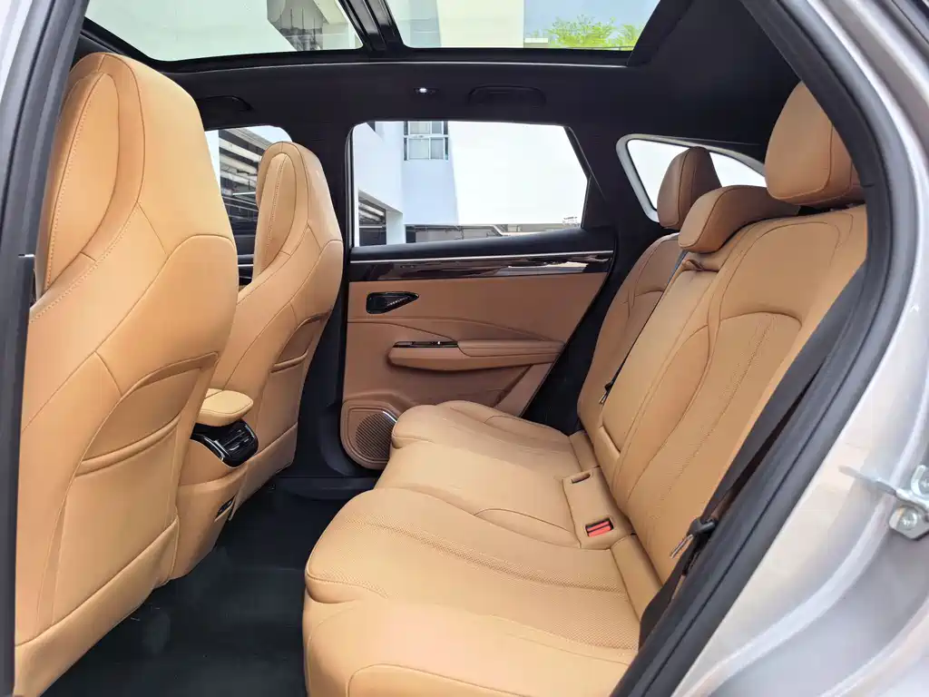 GEELY GALAXY GALAXY L7