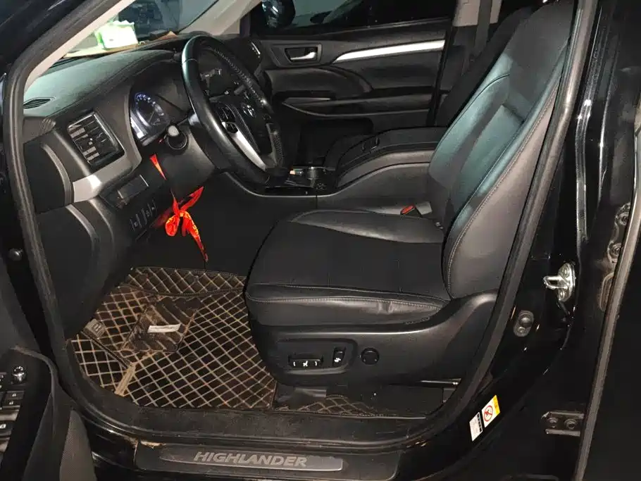 Toyota Highlander — миниатюра 9