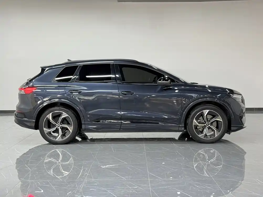 Audi Q4 e-tron — миниатюра 8