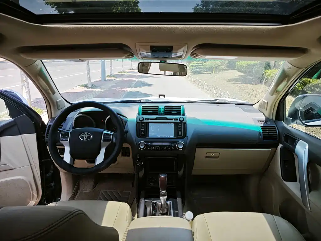 Toyota Prado — миниатюра 10