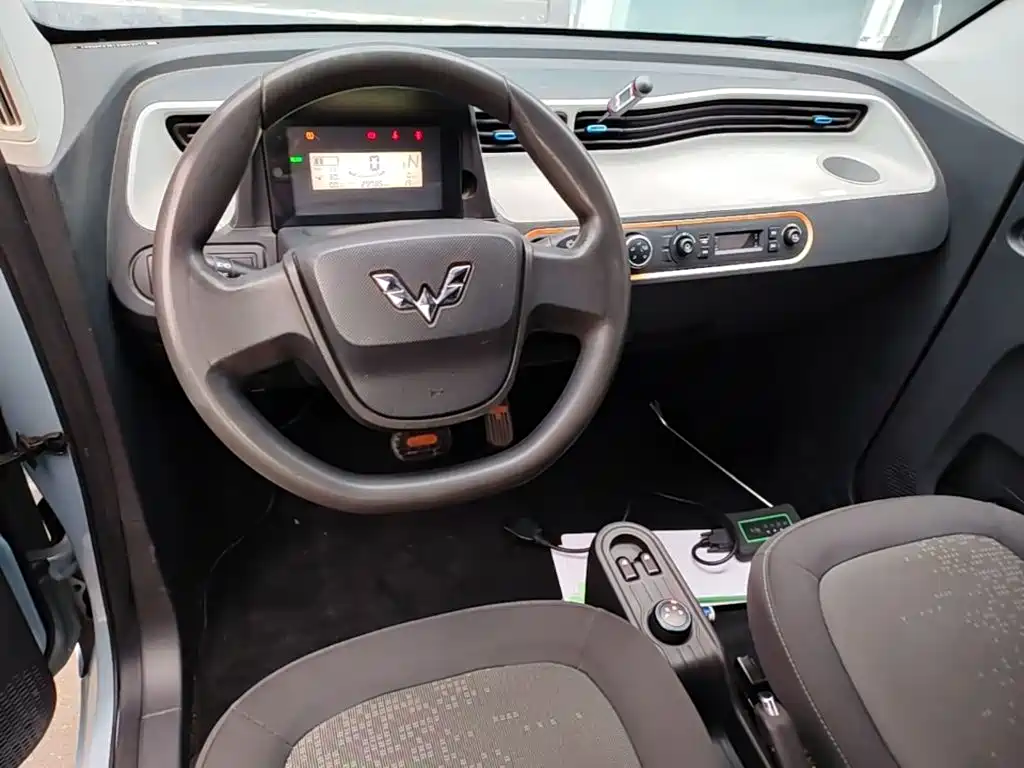 Wuling MINIEV — миниатюра 10
