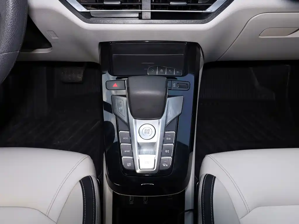 BYD Yuan Pro — миниатюра 17