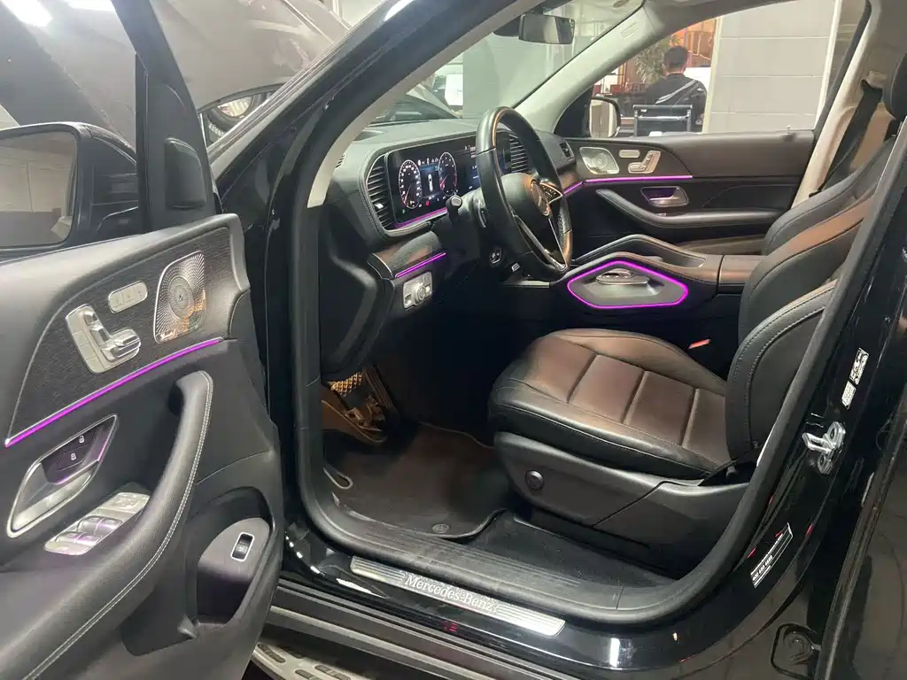 Mercedes-Benz GLE (Import) — миниатюра 2