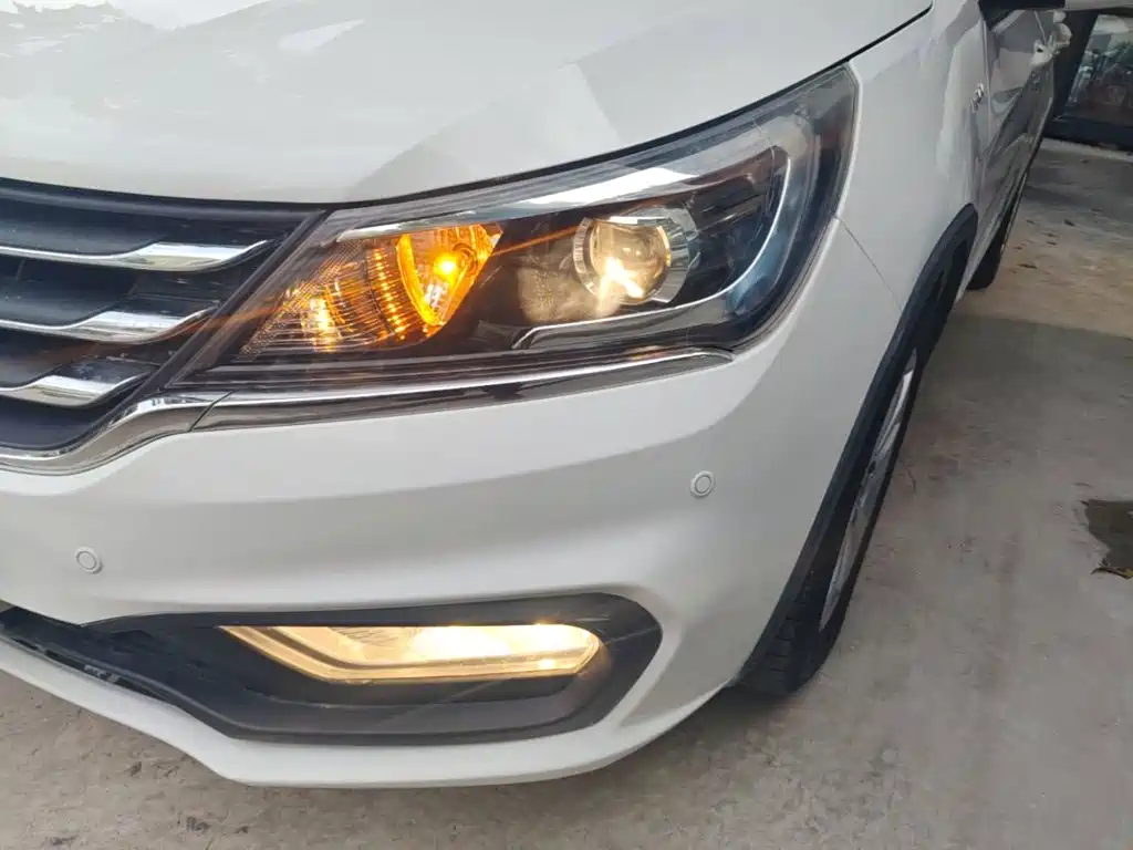 Baojun 310W — миниатюра 24