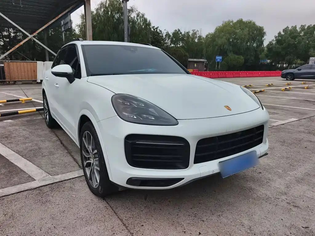 Porsche Cayenne — миниатюра 4