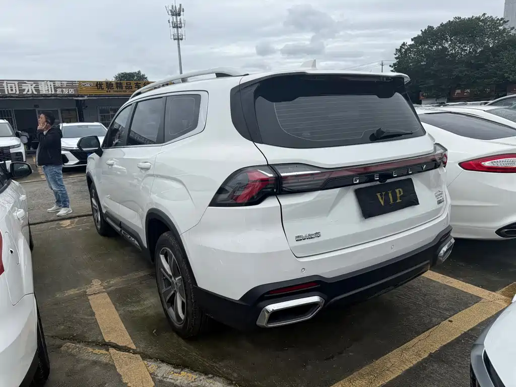 Geely Haoyue L — миниатюра 14
