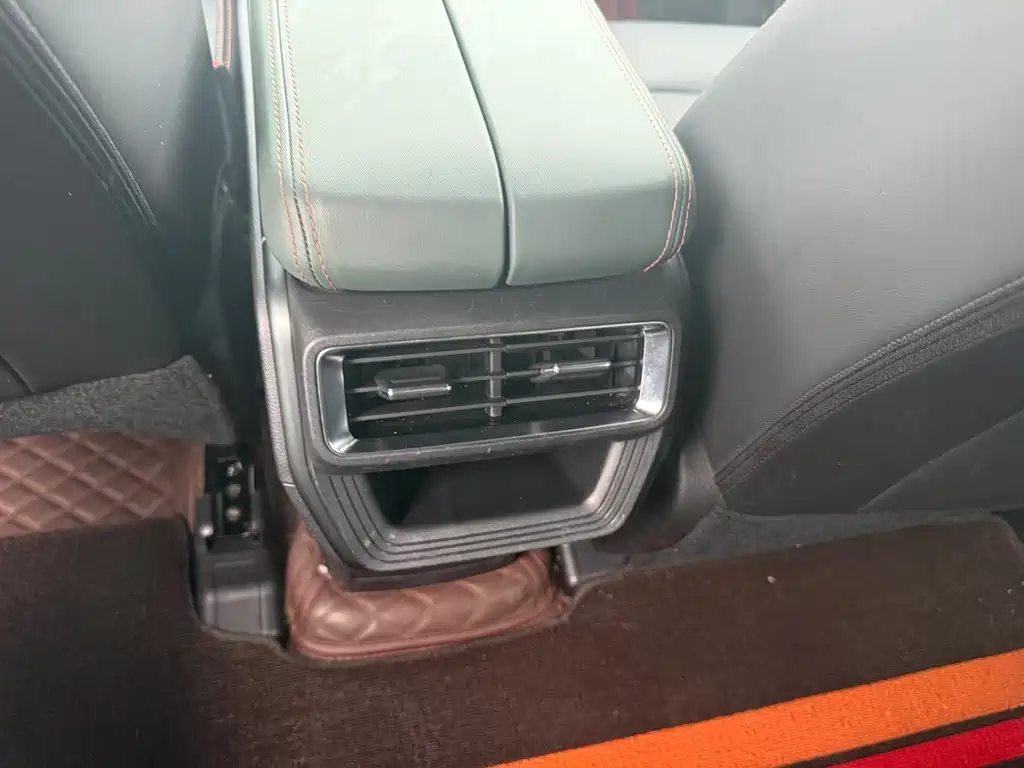 Geely Haoyue L — миниатюра 9