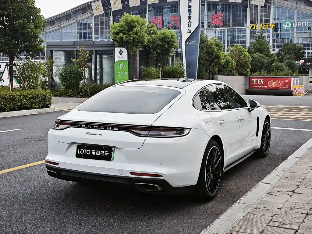 Porsche Panamera Hybrid — миниатюра 7