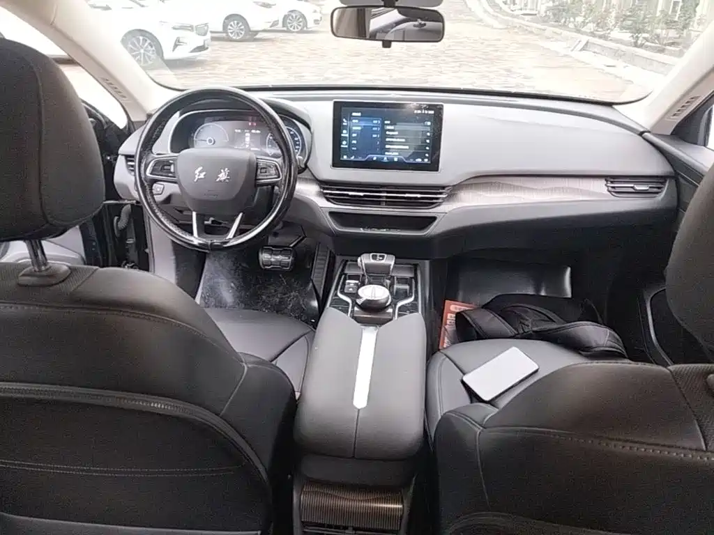 Hongqi Hongqi E-QM5 — миниатюра 10
