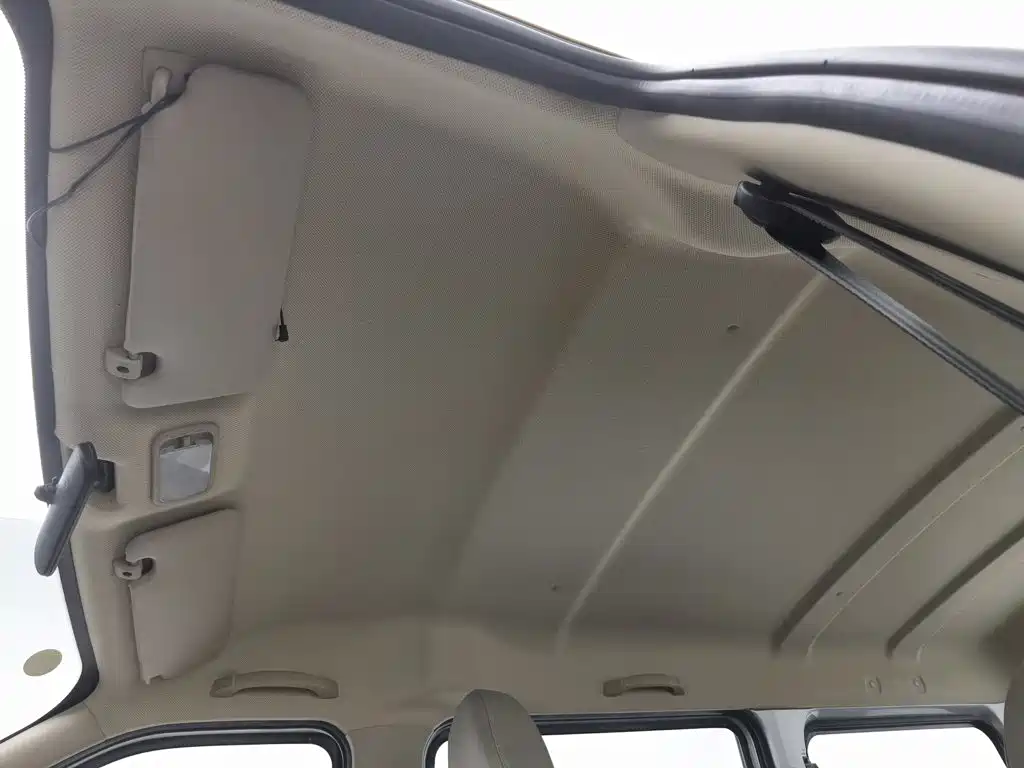 Wuling Rongguang S — миниатюра 14