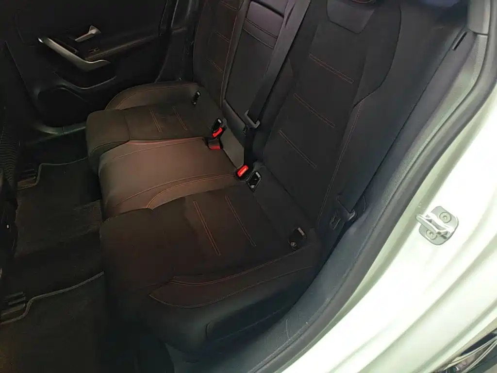 Mercedes-Benz A-Class — миниатюра 17