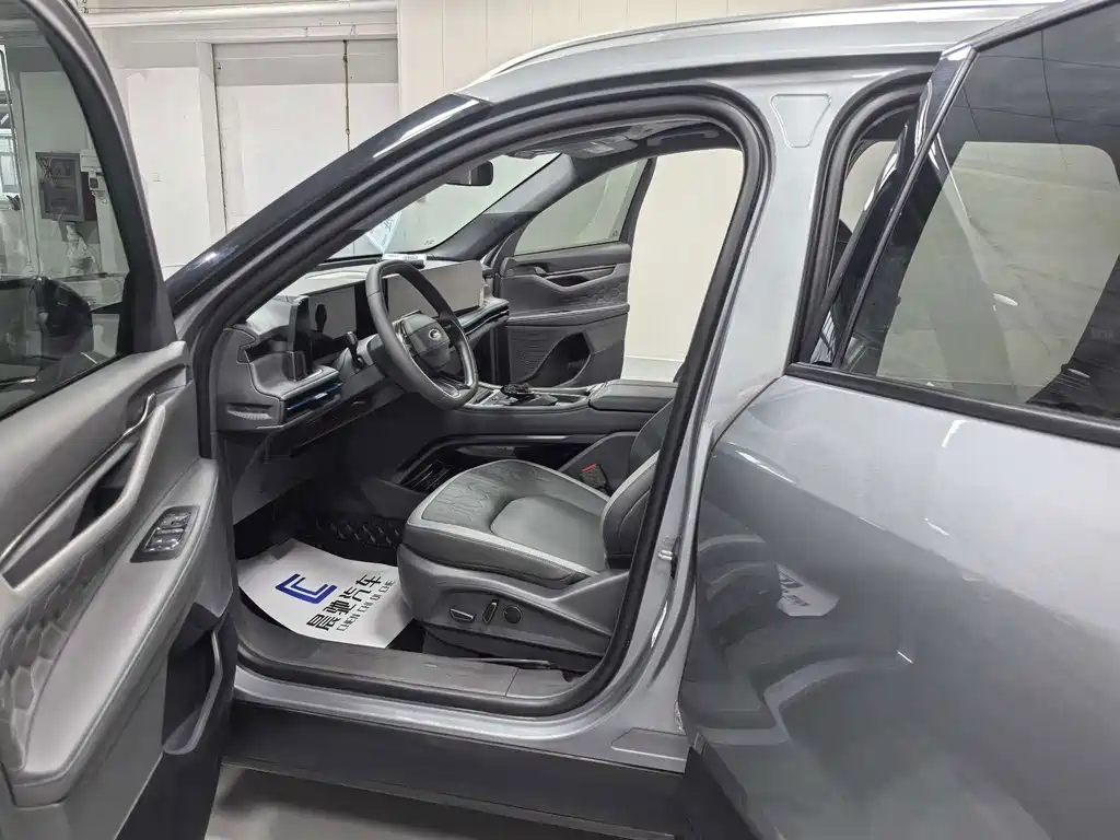 Ford Edge — миниатюра 11