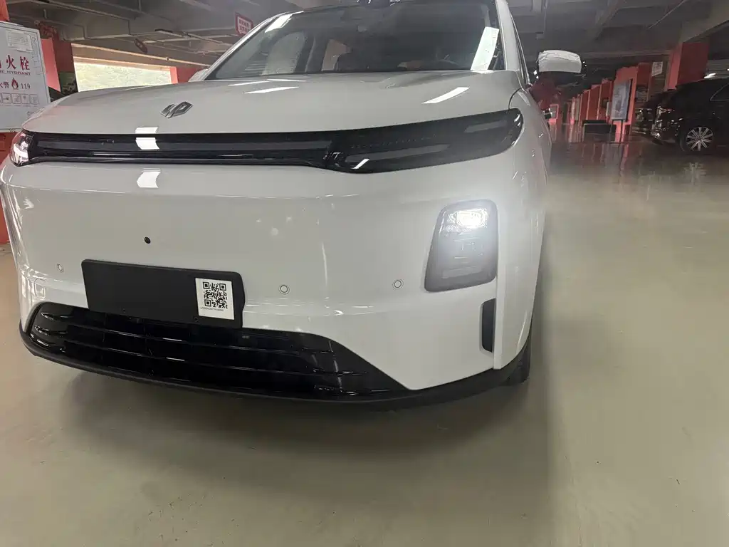 Leapmotor Leapmotor C10 — миниатюра 10