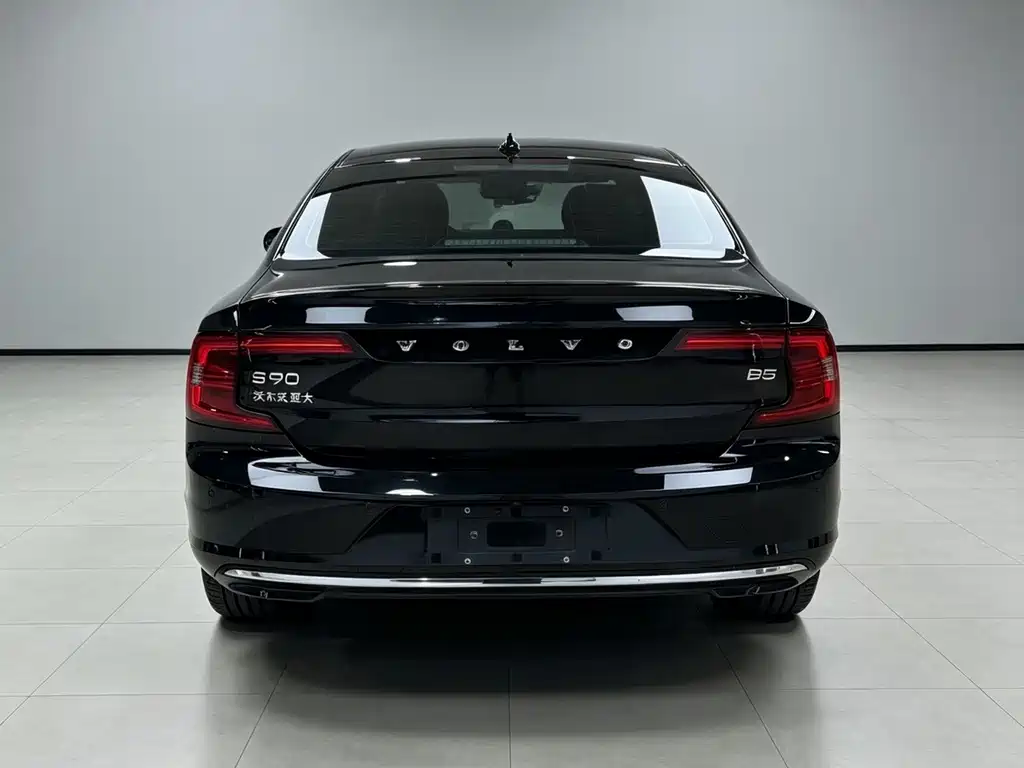 Volvo S90 — миниатюра 8