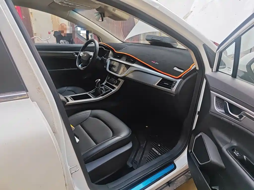 Geely Emgrand GS — миниатюра 19