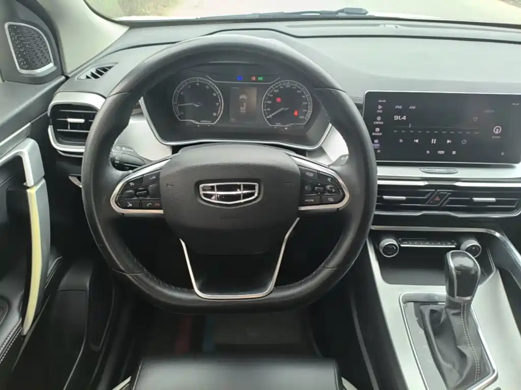 Geely Binyue — миниатюра 11