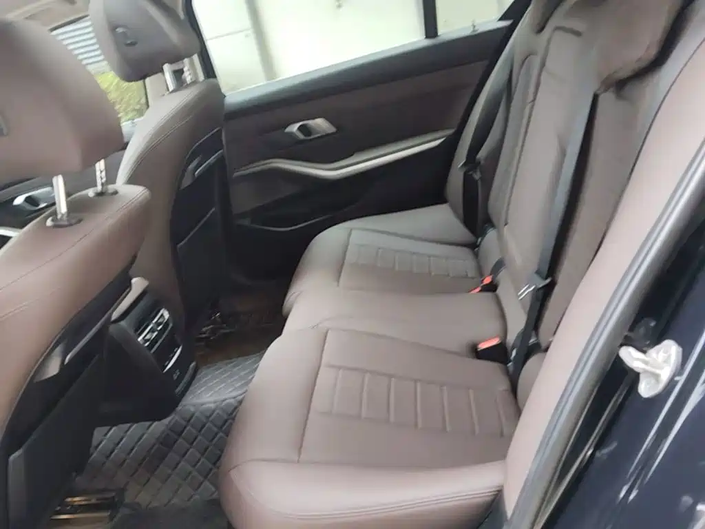 BMW 3 Series — миниатюра 17