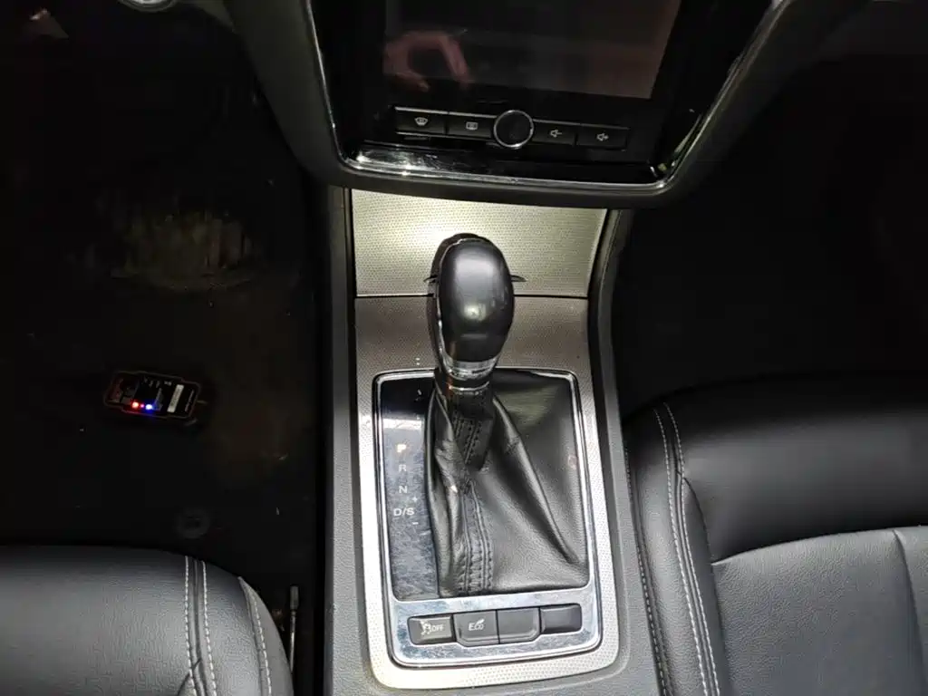 Roewe i6 Classic — миниатюра 14