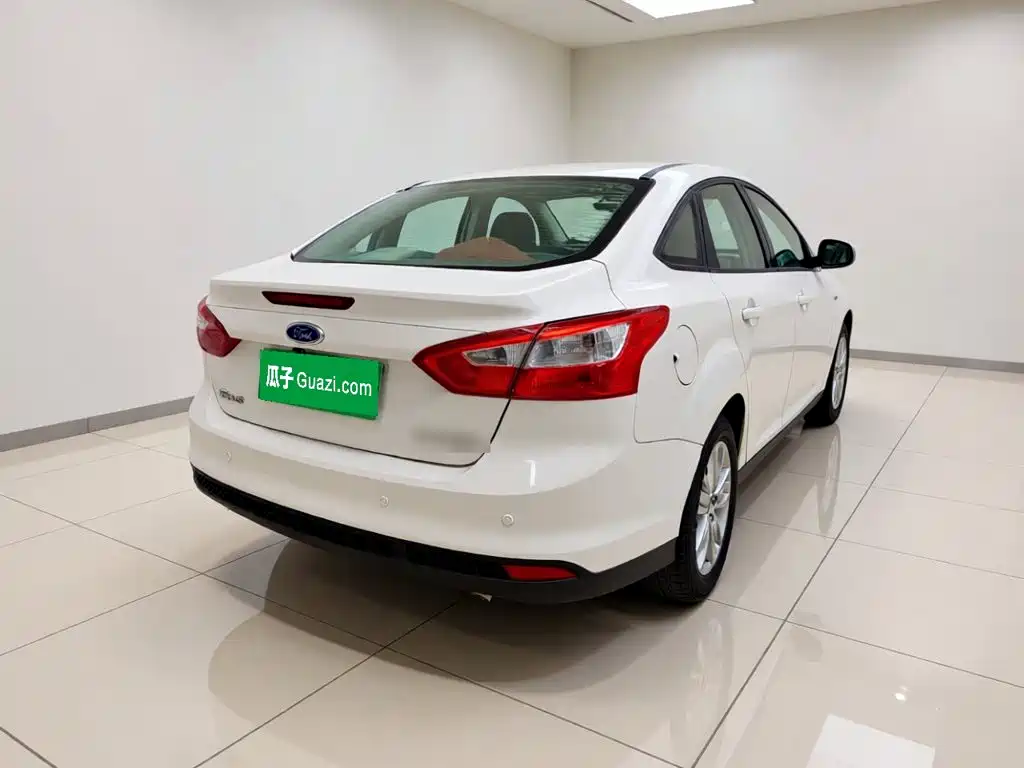 Ford Focus — миниатюра 6