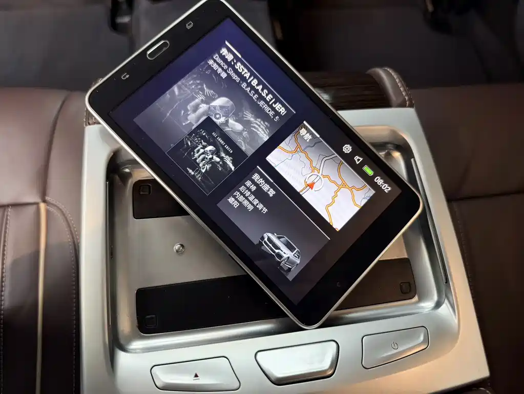 BMW 7 Series — миниатюра 15