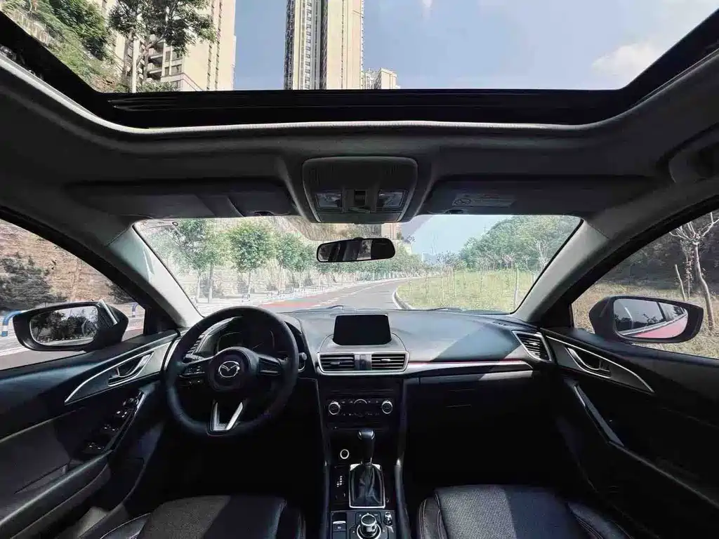 Mazda 3 Axela — миниатюра 7