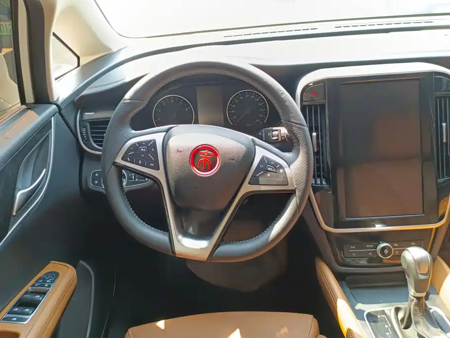 BYD MAX — миниатюра 15