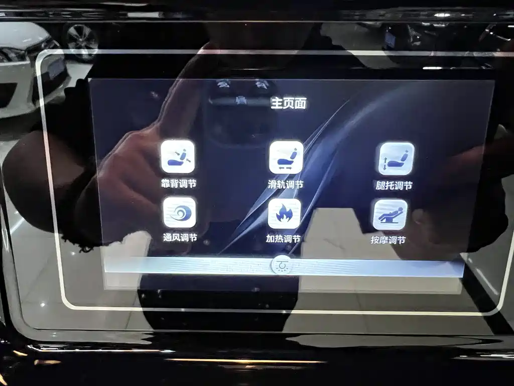 MERCEDES-BENZ V CLASS