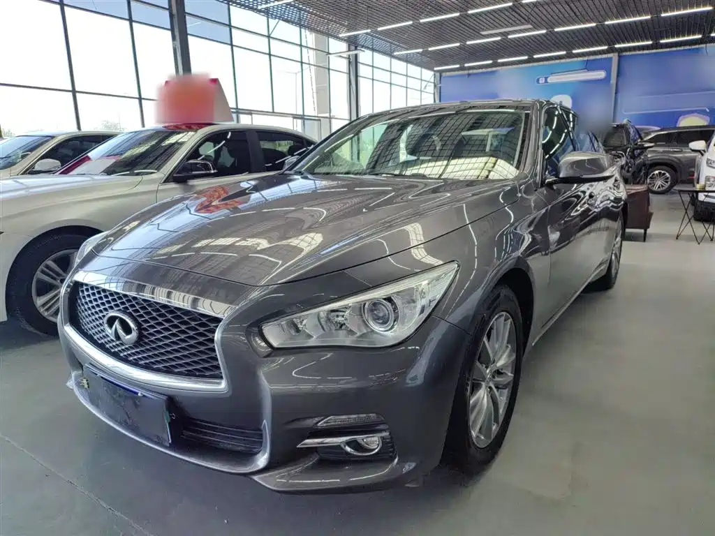 Infiniti Q50L 2017