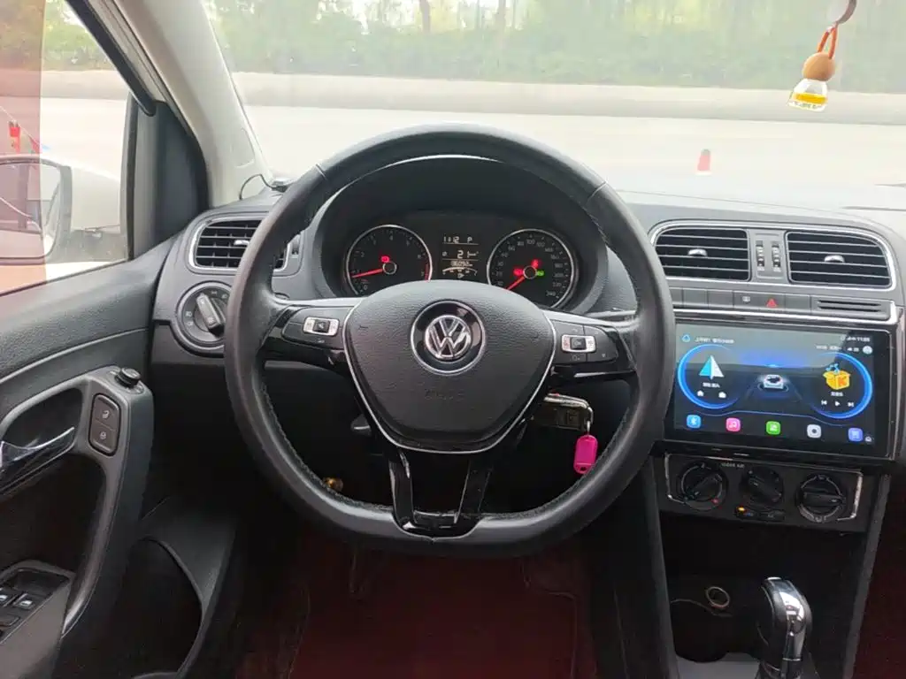 Volkswagen Polo — миниатюра 11