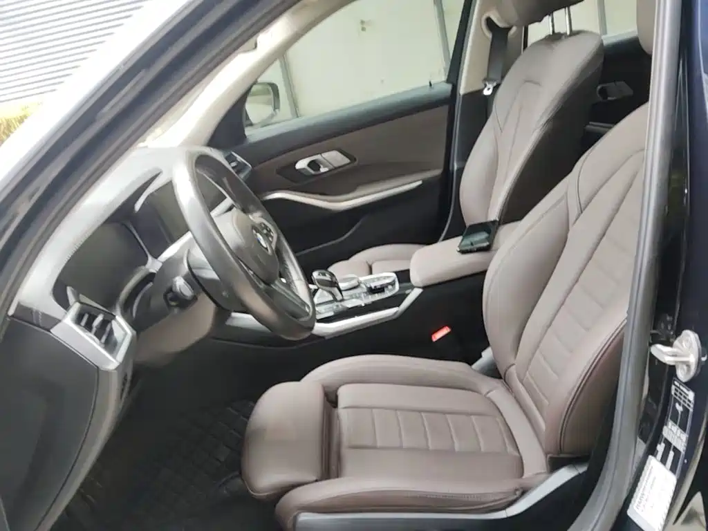 BMW 3 Series — миниатюра 15