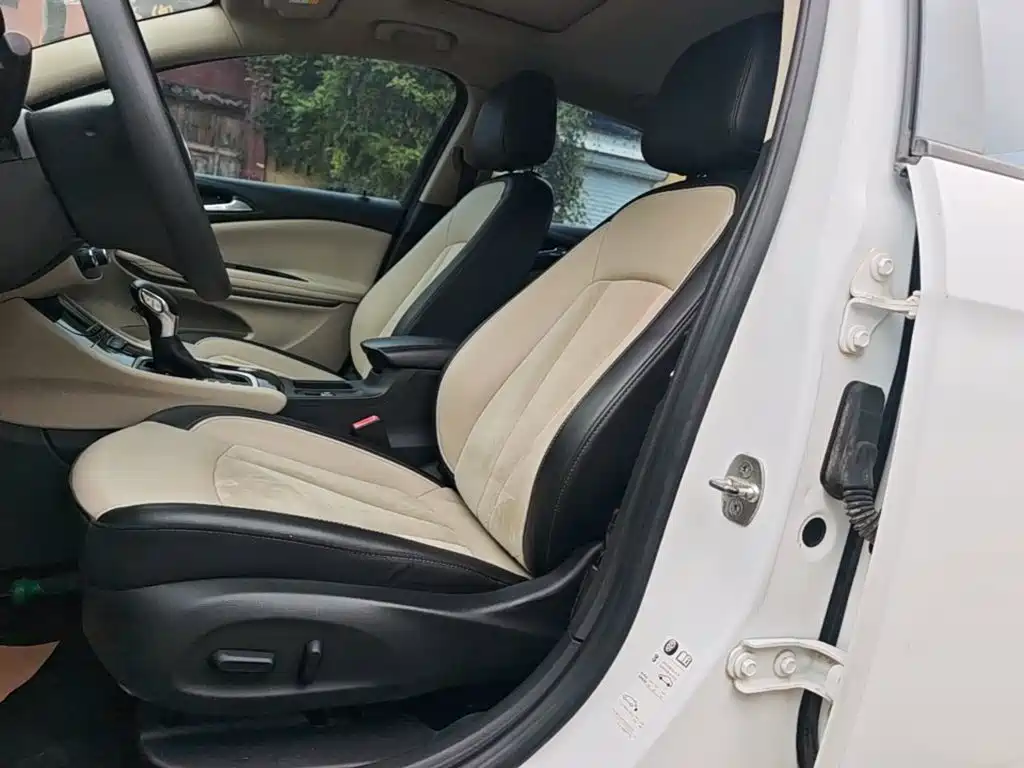 Buick Verano — миниатюра 15