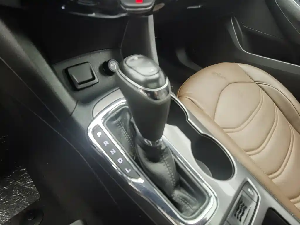Chevrolet Cruze — миниатюра 13