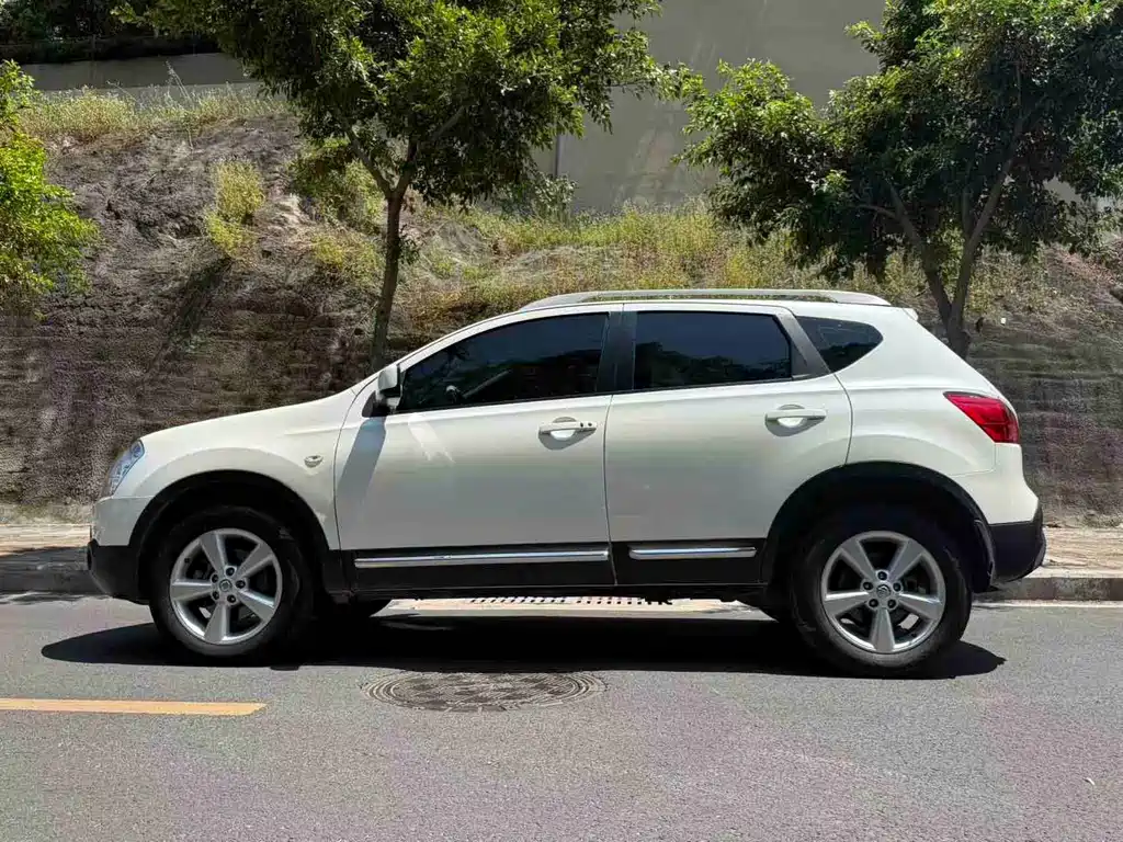 Nissan Qashqai — миниатюра 7