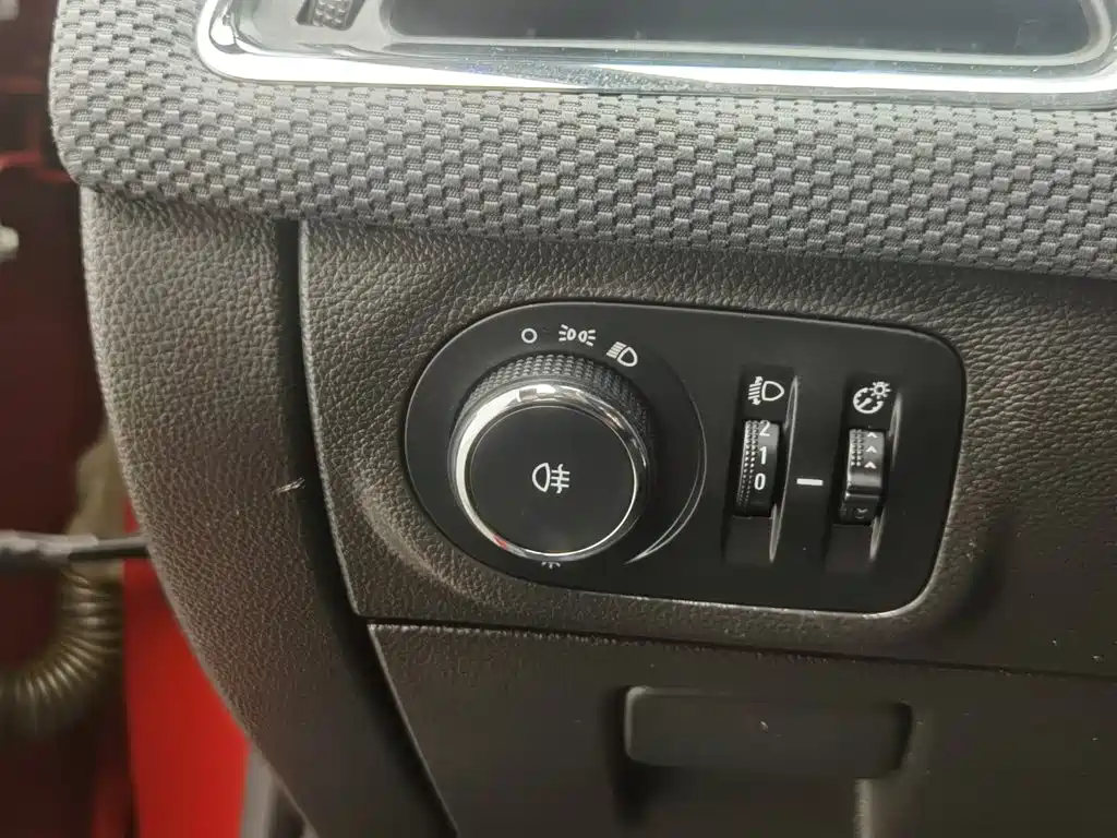 Chevrolet Cruze — миниатюра 21