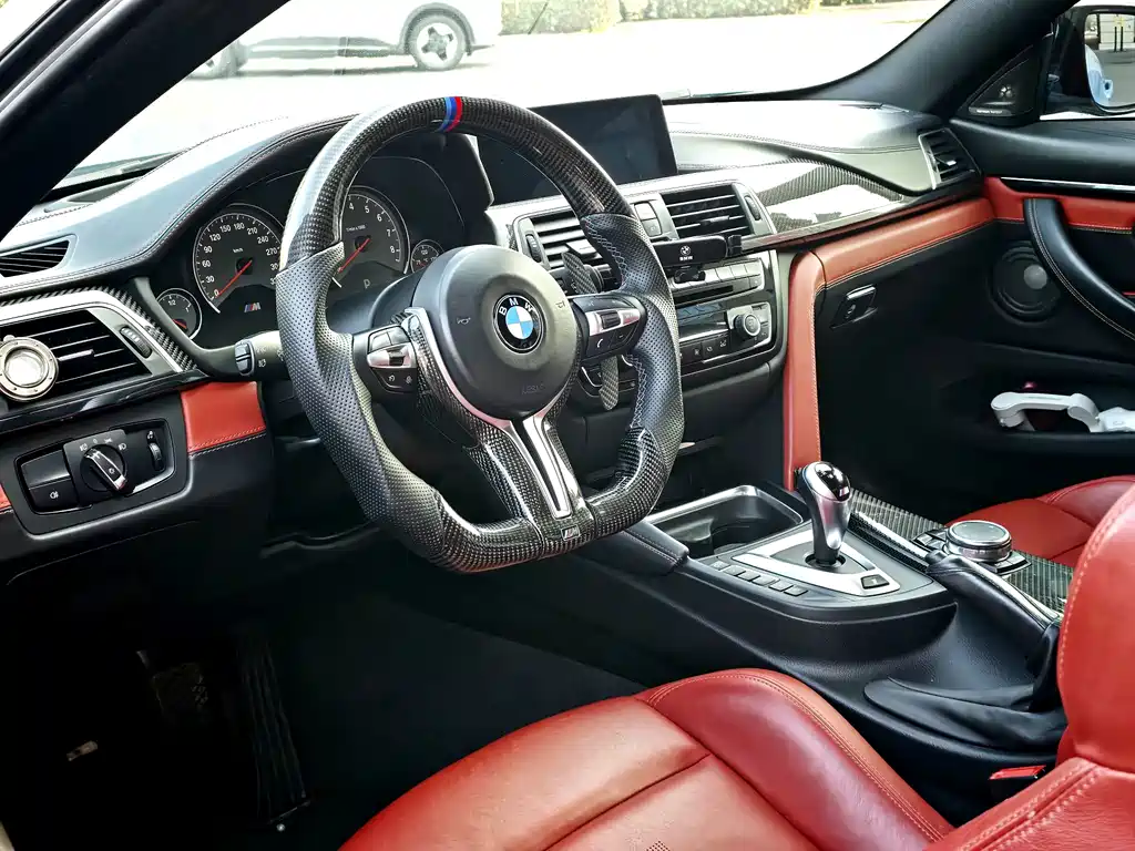 BMW M4 — миниатюра 9