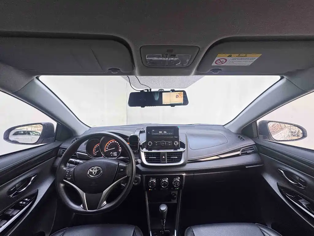Toyota Yaris L — миниатюра 16
