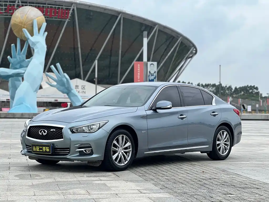 INFINITI Q50L