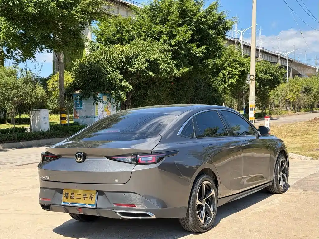 Changan Eado — миниатюра 7