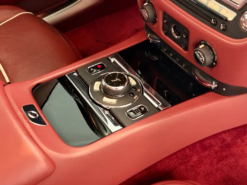 Rolls-Royce Wraith — миниатюра 9