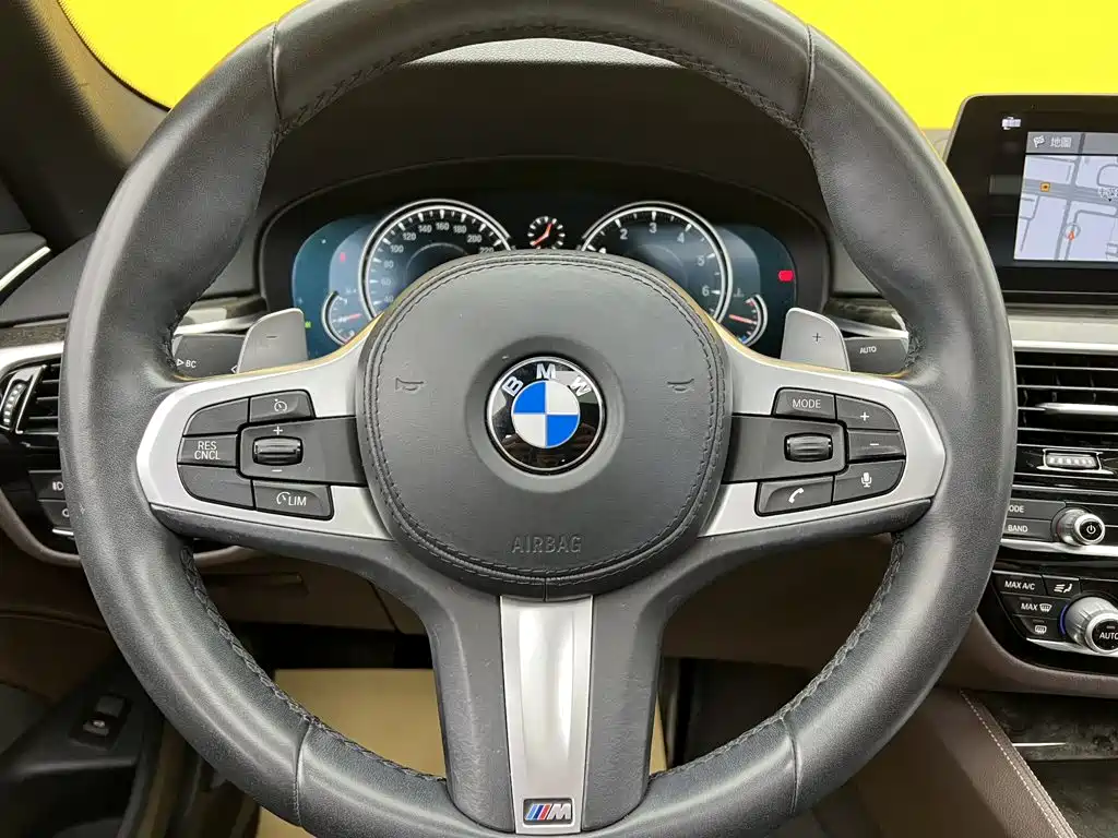 BMW 5 Series — миниатюра 29
