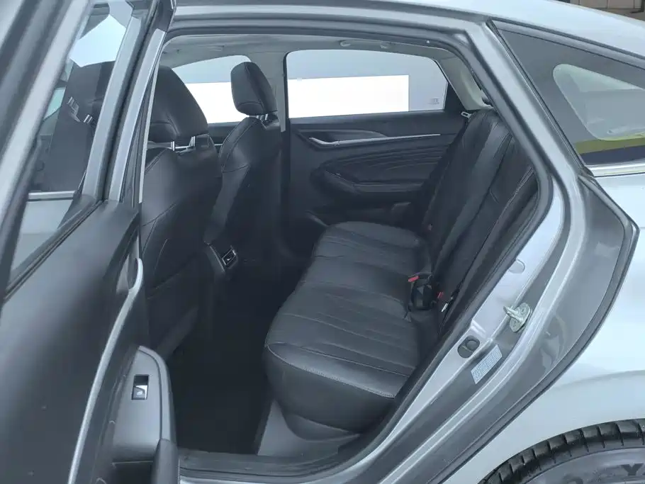 Changan Eado — миниатюра 11