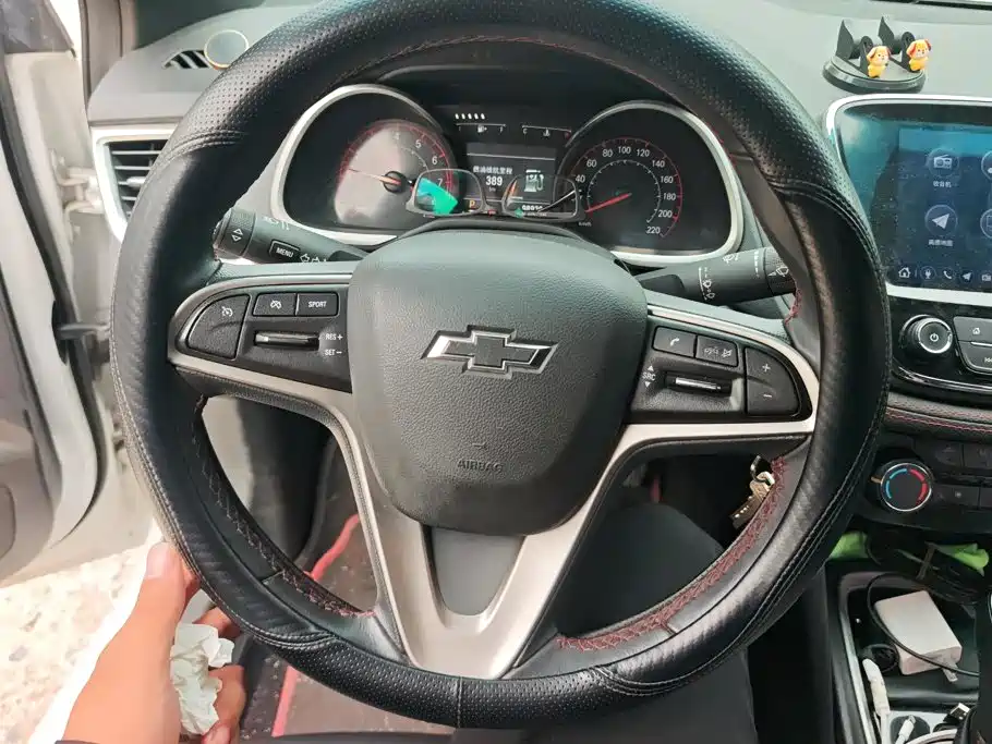 Chevrolet Monza — миниатюра 15