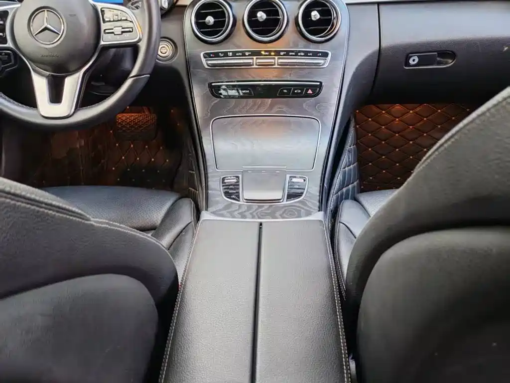 Mercedes-Benz C-Class — миниатюра 27